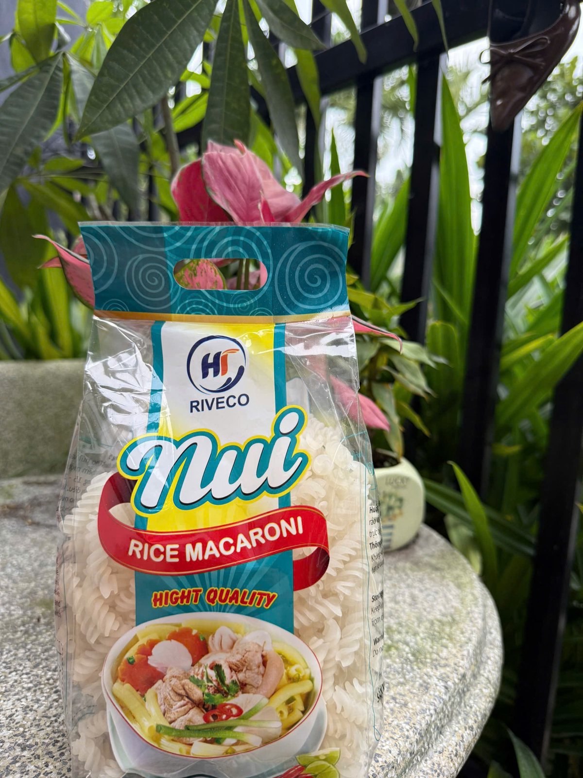 Nui khô rau củ